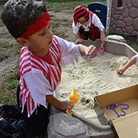 Sandkasten-Schatzsuche fur Kinder